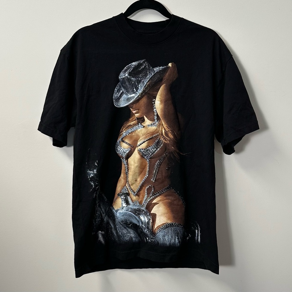 BEYONCE RENAISSANCE TOUR black crystal cowboy graphic tee, M.